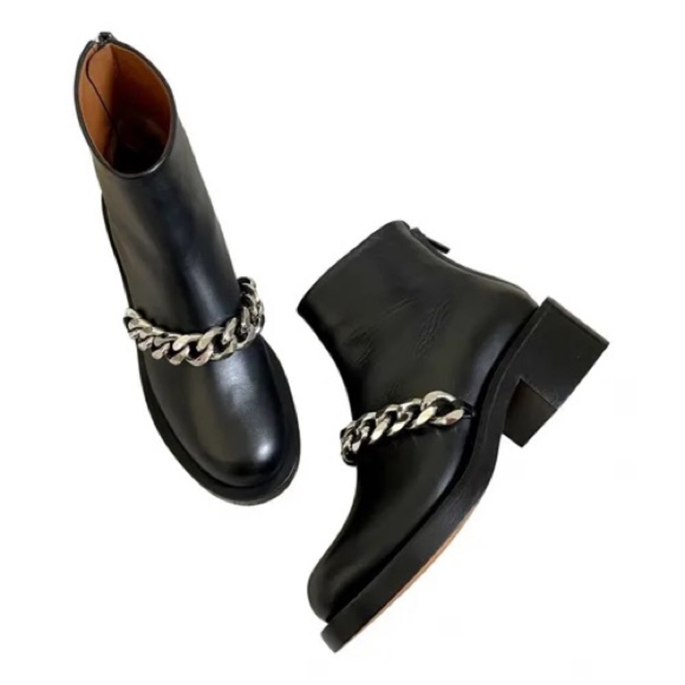 Jessica Buurman Black Leather Chain Ankle Boots